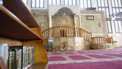 Dünyanın en büyük camisinden birisi: 1 Kasım 1954 Ulu Cami