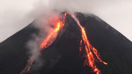 Endonezya'da yanardağ alarmı.... Merapi uyandı