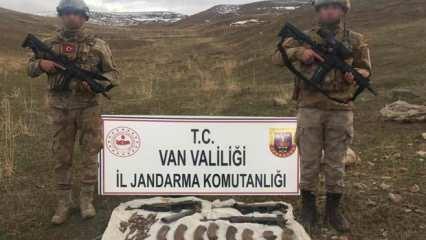 Van'da PKK'ya ait silah ve mühimmat ele geçti