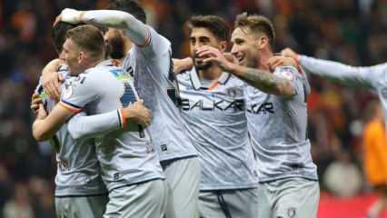 Başakşehir 3. kez Türkiye Kupası’nda yarı finalde