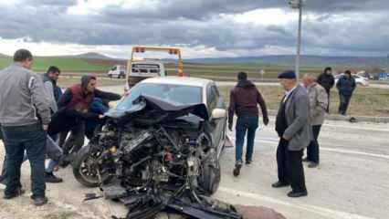 Çubuk’ta feci kaza: Kavşakta iki araç çarpıştı, 7 kişi yaralandı
