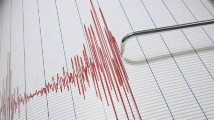 Ege'de deprem meydana geldi