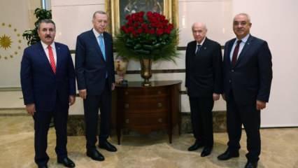 Cumhur İttifakı liderlerinden Başkan Erdoğan'a 'geçmiş olsun' ziyareti