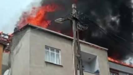 Pendik'te 3 katlı 2 binanın çatısı alev alev yandı  