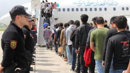 Kocaeli'de 137 Afgan düzensiz göçmen ülkelerine yollandı