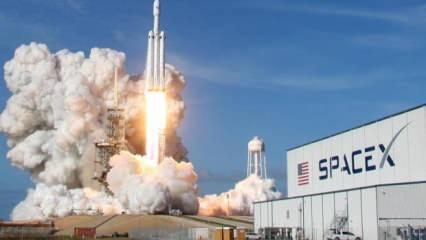 Henüz 14 yaşında... SpaceX'te işe başlayacak!