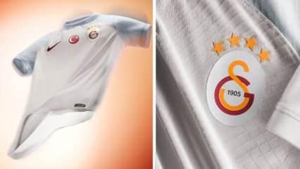 Galatasaray yeni sezon deplasman formasını tanıttı!