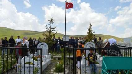 PKK'nın dört yıl önce katlettiği amca ile yeğeni mezarları başında anıldı