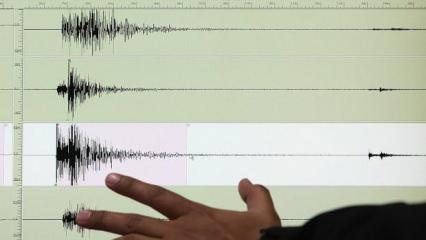 Ekvador'da 5,5 büyüklüğünde deprem