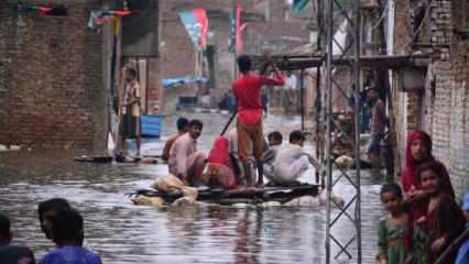 Pakistan’da şiddetli yağış: 11 ölü