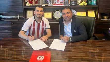 Sivasspor, Emrah Başsan'ı renklerine bağladı