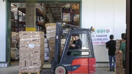 İHH’dan Sudan’a 15 konteynerlik yardım malzemesi 