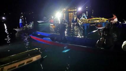 Endonezya’da feribot faciası: 15 ölü
