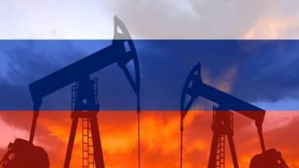Rusya'da petrol rafinerisinde patlama!