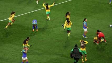 Dünya Kupası'nda Brezilya'ya şok! Jamaika son 16'da