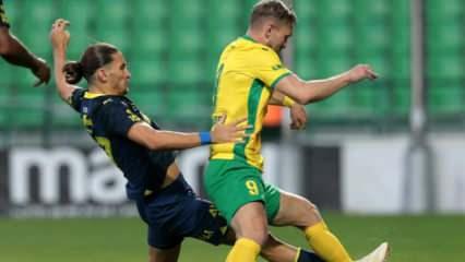 Fenerbah&ccedil;e'de sakatlık şoku! Sahada 32 dakika kalabildi