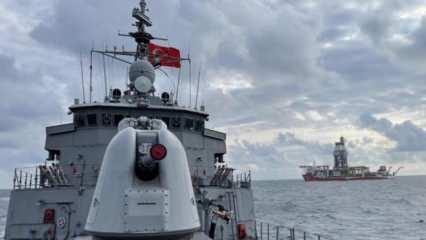 TCG Fatih Fırkateyni sondaj gemilerine refakat etti