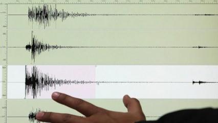 Adana'da deprem!  Bakan Koca bilançoyu açıkladı...Yaralılar var