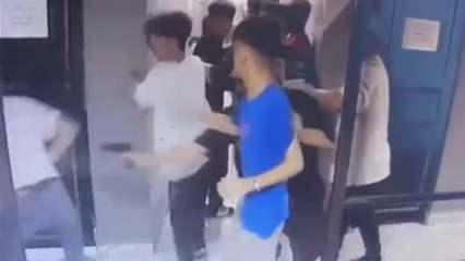 Halı saha ma&ccedil;ında silahlar konuştu! Olay anı anbean b&ouml;yle kaydedildi