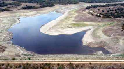 35 yıldır tarım arazisinin sulandığı gölet, kuruma noktasına geldi