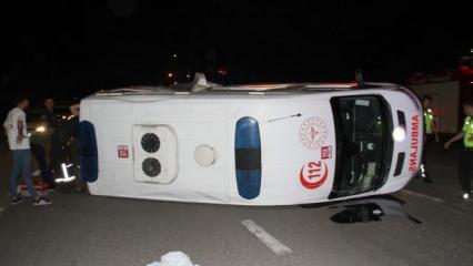 Elazığ'da ambulans ile pikap çarpıştı! Yaralılar var