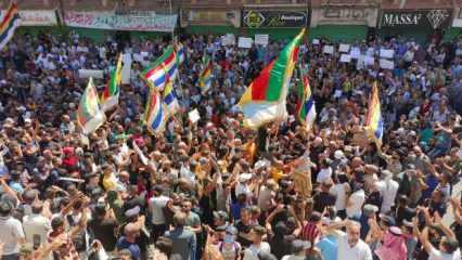 Suriye'de halk ayaklandı! 'Esed istifa' sloganları