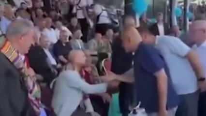 Bilal Erdoğan, İYİ Partili Çömez'in elini sıkmadı