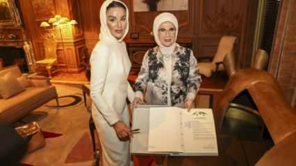 Emine Erdoğan, Katar Emiri Al Sani’nin annesi Nasır'la görüştü