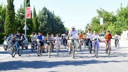Yeşilyurt Belediyesi'nden ödüllü bisiklet turu