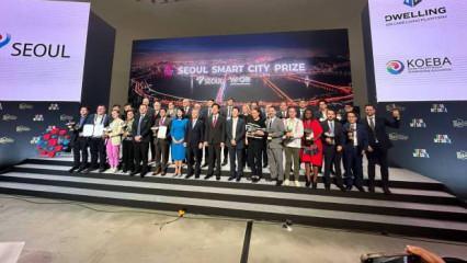 Başkan Altay, 47 ülkeden yapılan 200 başvuru arasından büyük ödülü Konya'ya getirdi!