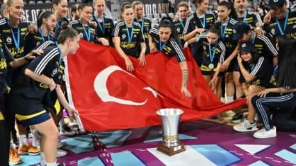 Fenerbahçe Alagöz Holding, Süper Kupa şampiyonu oldu