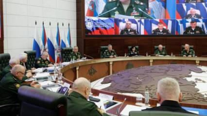 'Öldü' denilen Rus komutan toplantıda görüntülendi