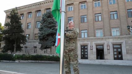 Aliyev, Hankendi ve Hocalı'da Azerbaycan bayrağını göndere çekti