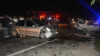 Ordu'da feci kaza! İki otomobil kafa kafaya çarpıştı: 6 yaralı