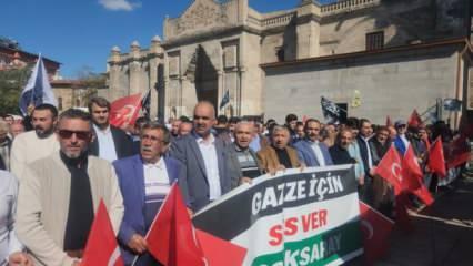 Ulu Cami önünde toplanan binlerce Aksaraylı Gazze için ses verdi