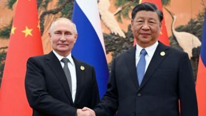 Putin ve Şi, Pekin'de bir araya geldi