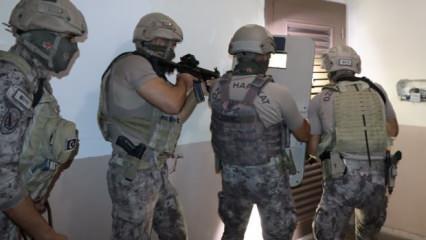 Mersin'de 150 polisin katılımıyla FETÖ operasyonu! Kıskıvrak yakalandılar