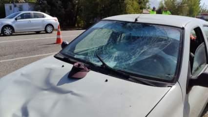 Otomobille çarpışan motosikletin sürücüsü yaşamını yitirdi