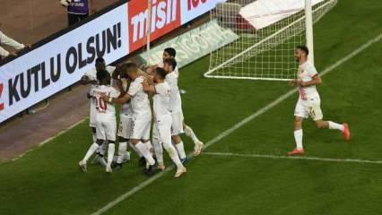Mersin'de zorlu mücadele! Kayserispor, Hatayspor'u 2 golle geçti
