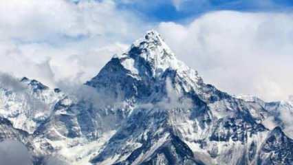 Dünyaya yaklaşıyor: Everest Dağı'nın 3 katı büyüklüğünde!