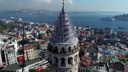İstanbul'un simgesi Galata Kulesi'nde restore çalışması! Külahı yenileniyor...