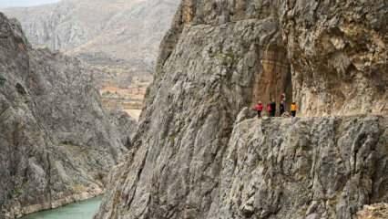 Dünyanın en derin 5 kanyonlarından! Doğa tutkunlarının ilgi odağı oldu