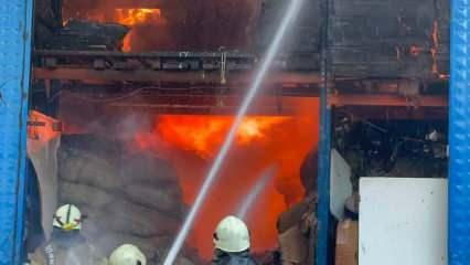 Maltepe'de iş yerinde korkutan yangın!