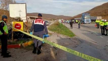 Samsun'da otomobil yolcu otobüsüyle çarpıştı: 2 ölü, 3 yaralı!
