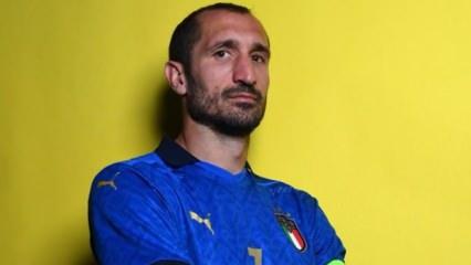 İtalya'nın efsane ismi futbolu bıraktı
