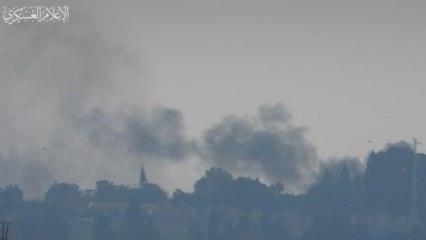 Kassam Tugayları, İsrail üssünü vurdu! Yoğun duman oluştu, helikopterler havalandı