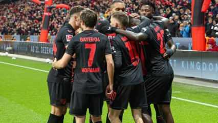 Lider Bayer Leverkusen gövde gösterisi yaptı