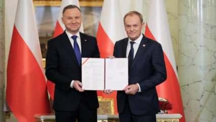 Polonya'da Donald Tusk hükümeti göreve başladı