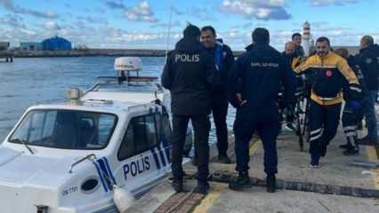 Feribottan atlayan kişiyi deniz polisi kurtardı
