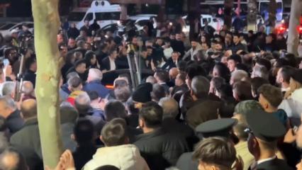 Terör bildirisini imzalamayan Özgür Özel'e şehit Budak'ın cenazesinde yoğun protesto